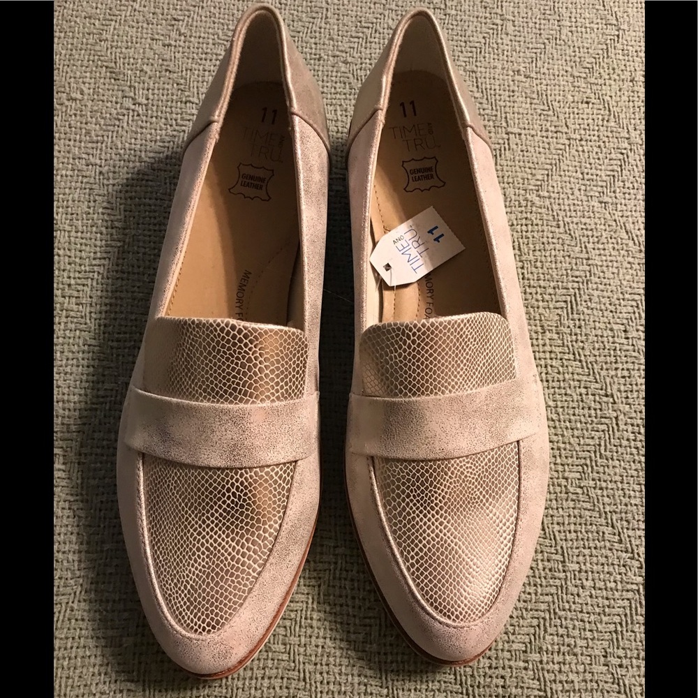 Time and Tru loafers. NWT. Size 11. Gold tones.